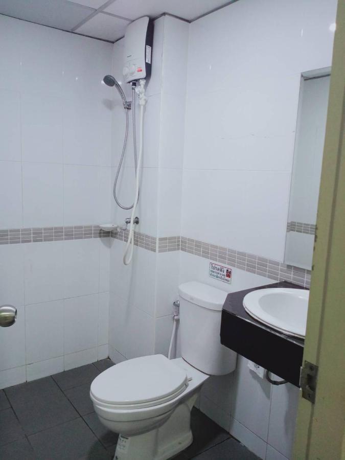88 Living Aparthotel Bangkok Buitenkant foto