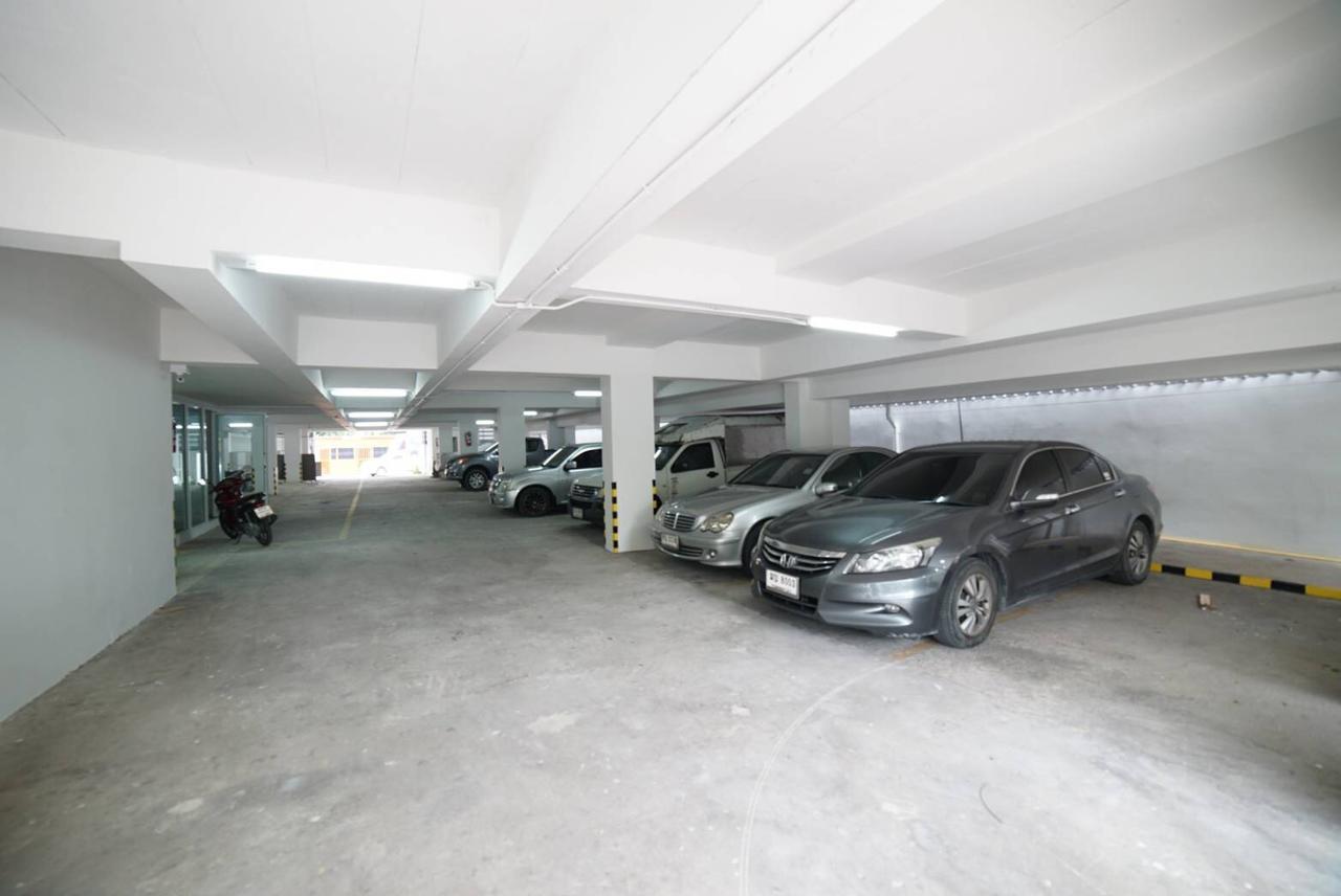 88 Living Aparthotel Bangkok Buitenkant foto